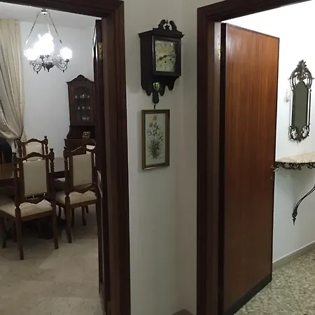 Interno 7 * ليتشي